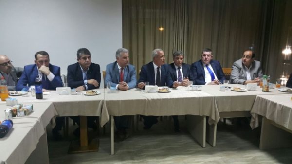 A�L OLABA�LMEK A�A�A�N TOPLANDILAR