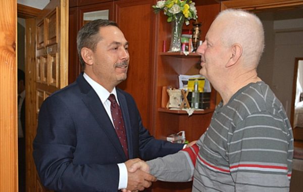 UYSAL’DAN ANLAMLI ZA�YARET