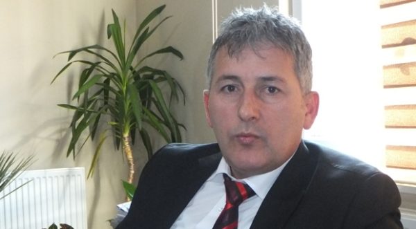 AKYA?Z ‘BENDE ADAYIM’ DEDA�