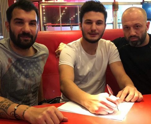 BAYRAKTAR A�MZAYI ATTI