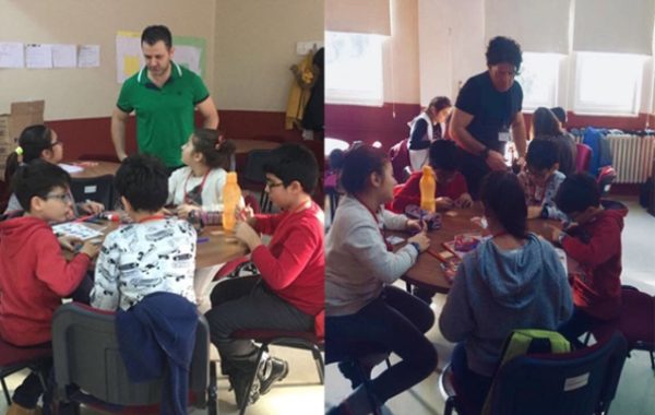 A�OCUKLARA KAPILARINI AA�TILAR