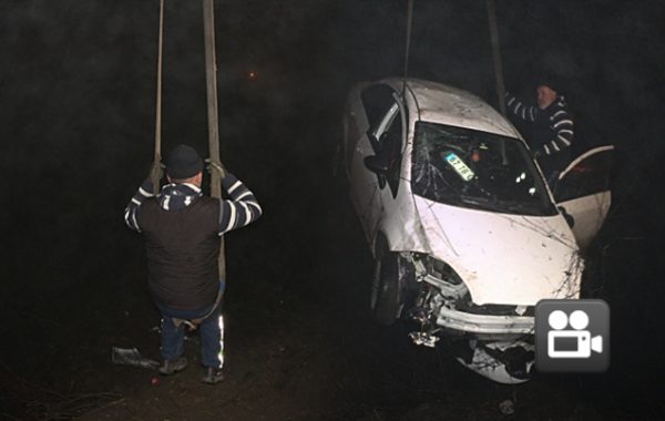 TAKLA ATTI, AzARAMPOLE YUVARLANDI