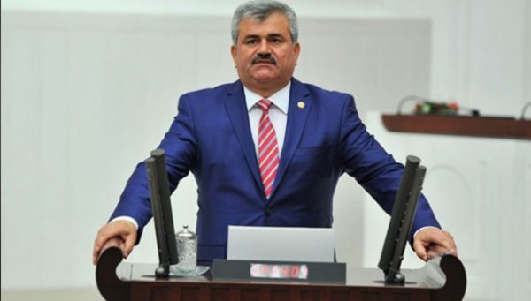 ARMUTA�UK A�HALEYE A�IKIYOR