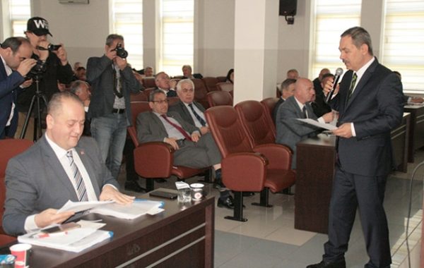 AK PARTA�a��DE ENCA?MENDE A�KA� FA�REa��