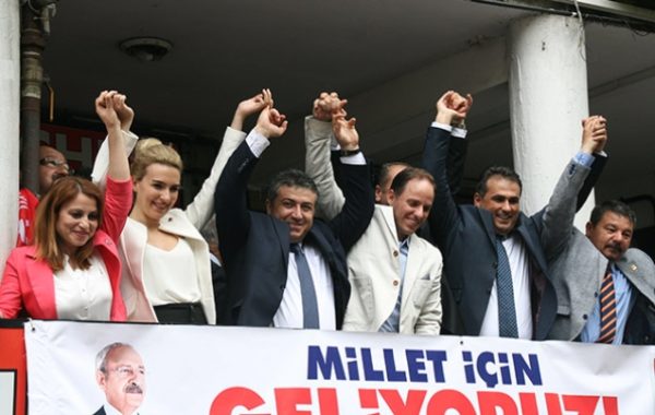 CHP ADAYLARINI TANITTI