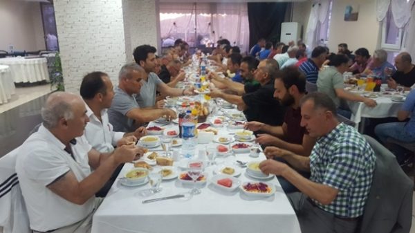 MÜFTÜOĞLU’NUN AĞZINDAN ‘BAL’ DAMLIYOR