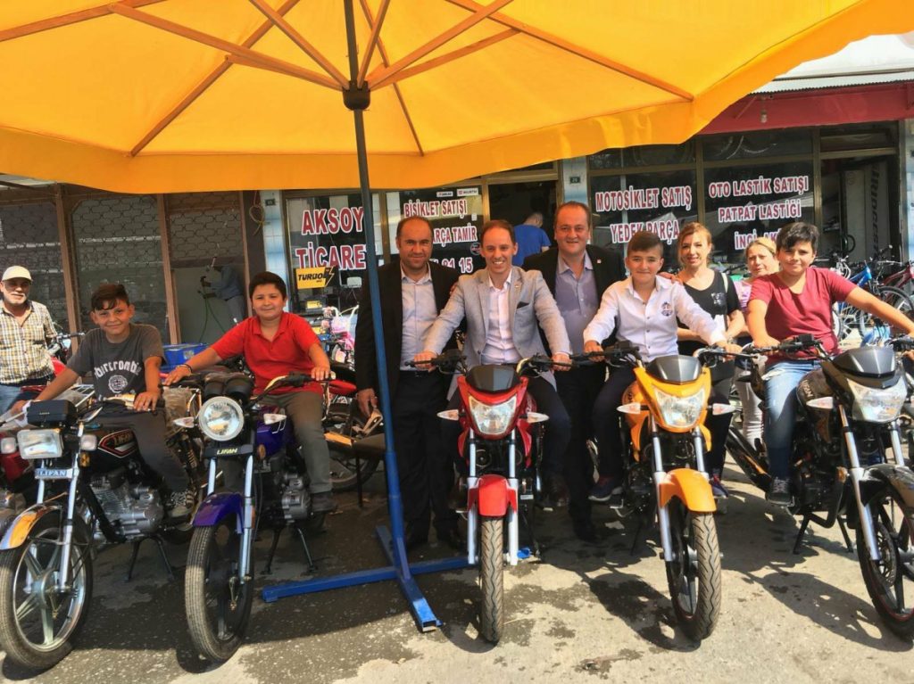 YAVUZYILMAZ, HER YERDE BÜYÜK İLGİ GÖRÜYOR