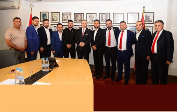 ŞAMPİYONLUK BALOSU’NA DAVET ETTİLER