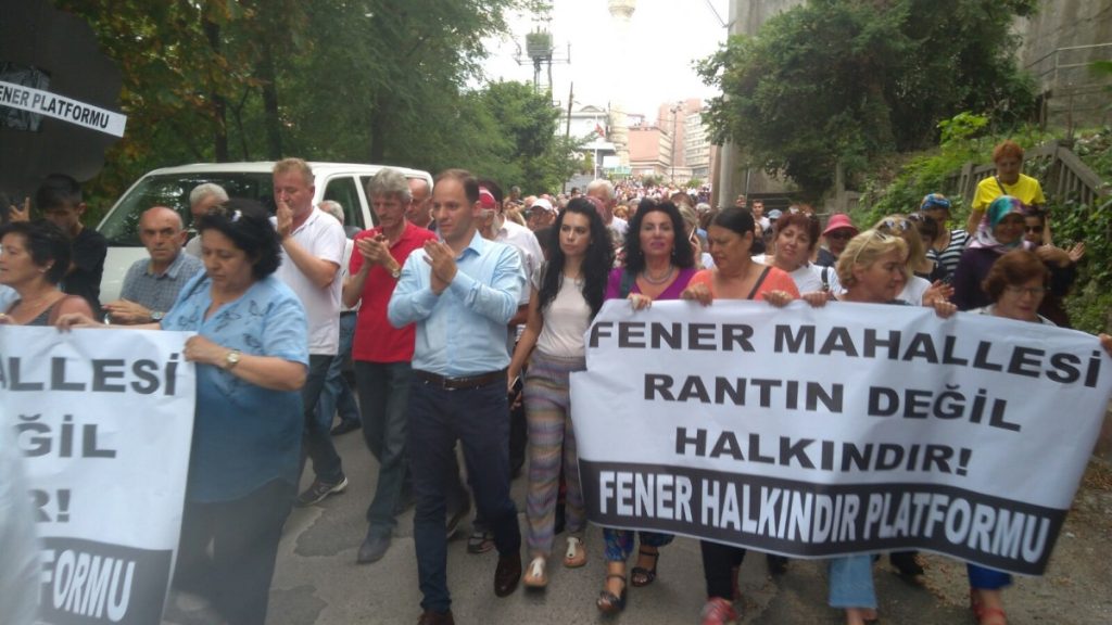 DENİZ, DENİZ FENERİNE SAHİP ÇIKTI