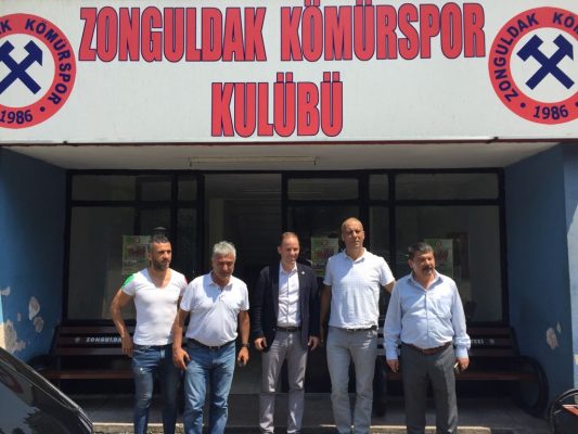 İLK O GİTTİ…