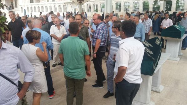 PAŞA, BABASINI KAYBETTİ