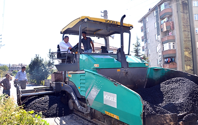 TEKİN, MAKİNENİN BAŞINA GEÇTİ