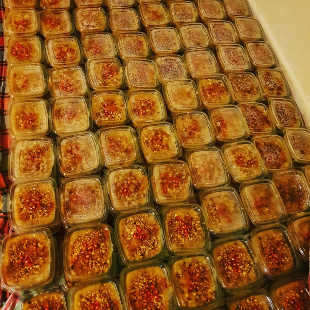 VATANDAŞLARDAN AŞURE ETKİNLİĞİ…