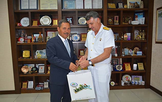 AMİRAL’DEN NEZAKET ZİYARETİ…