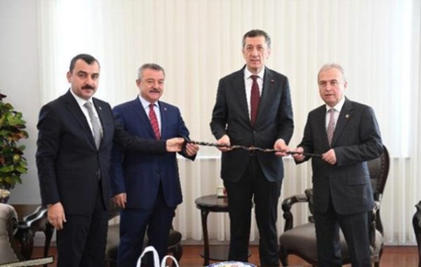 BAKAN İLE GÖRÜŞTÜLER…