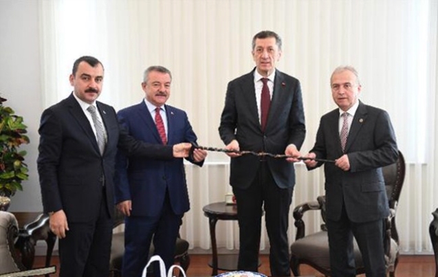 BAKAN İLE GÖRÜŞTÜLER…