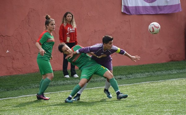 KIZLAR GOLSÜZ BAŞLADI…