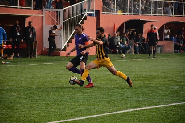 TAKIM NİYE OYNAMIYOR ZAFER HOCA ?