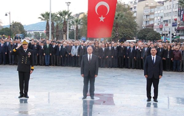 TÜM YURTTAKİ GİBİ EREĞLİ’DE DE TÖREN DÜZENLENDİ…