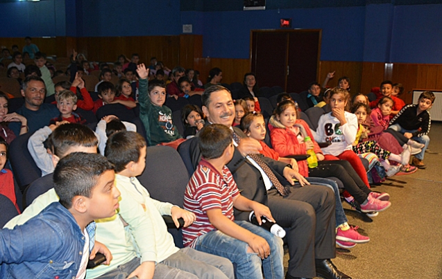 BİRLİKTE İZLEDİLER…