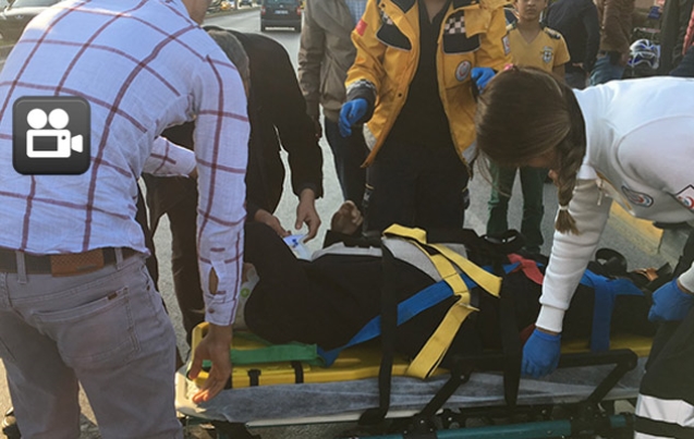 MOTOSİKLET YAŞLI ADAMA ÇARPTI…