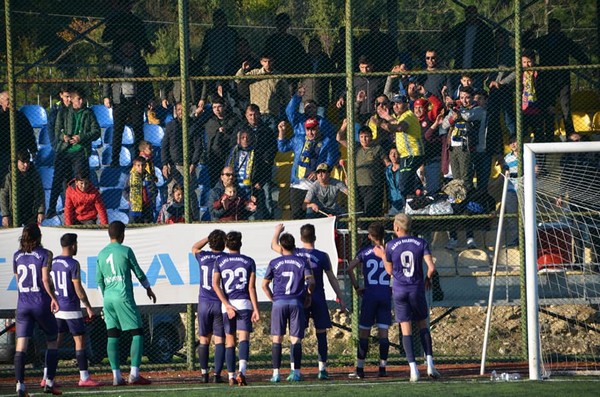 ALAPLI GÜLE OYNAYA…