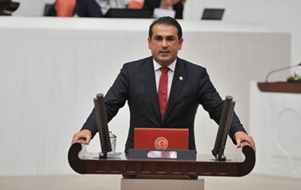 TERSANELER ÇÜRÜMEYE TERK EDİLDİ!