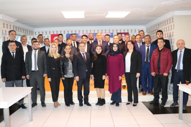 TEK YUMRUK OLDULAR…