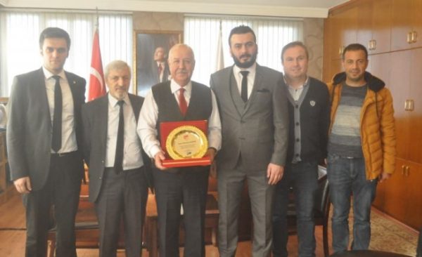 AKDEMİR’E TEŞEKKÜRE GİTTİLER…