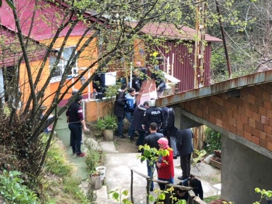 EVİNDE ÖLÜ BULUNDU…