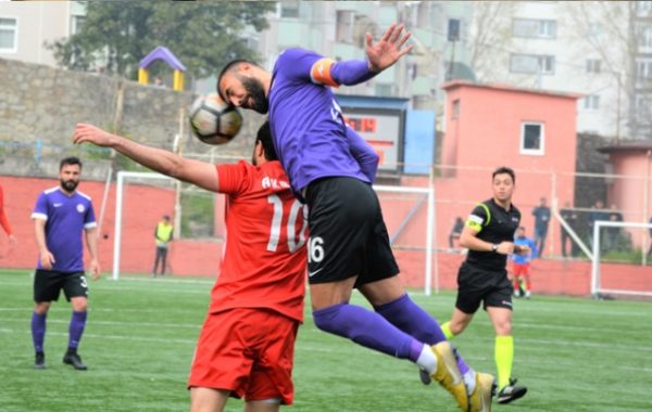 KENDİ EVİNDE GEÇİT VERMEDİ…