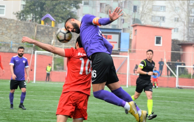 KENDİ EVİNDE GEÇİT VERMEDİ…