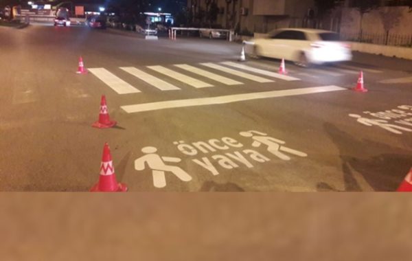 HER ŞEY YAYALAR İÇİN…