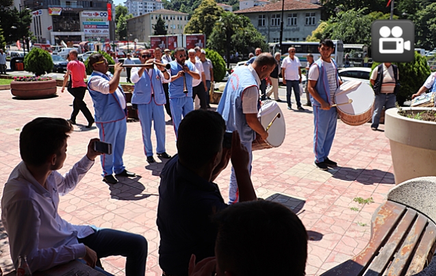 GÜREŞLER İÇİN GELDİLER…