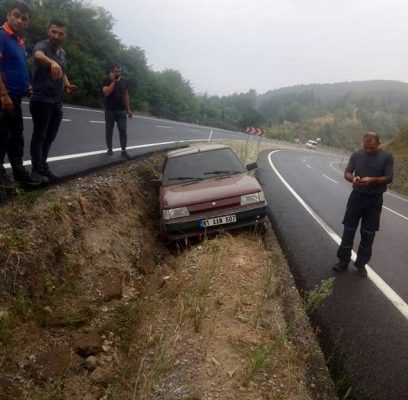 OTOMOBİL KANALA DÜŞTÜ…