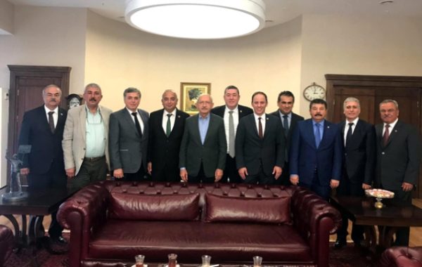 KILIÇDAROĞLU’NUN MİSAFİRİYDİLER…