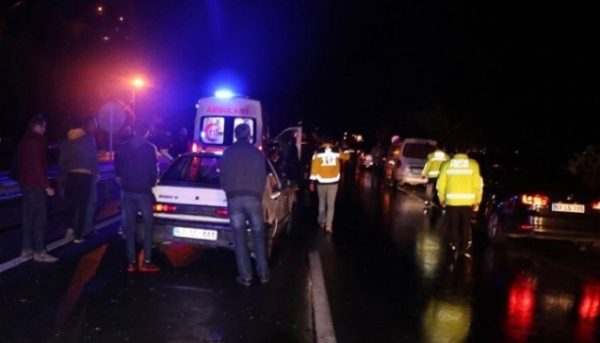 4 YARALI VAR…