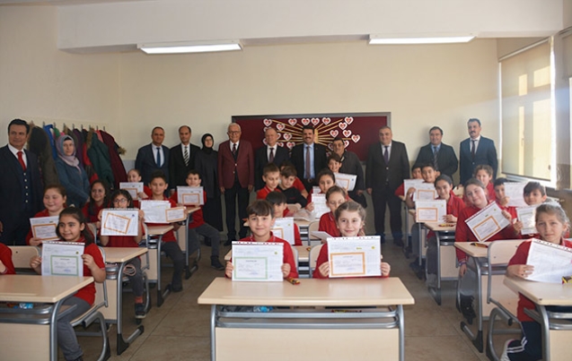 “BİZLER BAYRAĞI SİZLERE EMANET EDECEĞİZ…”