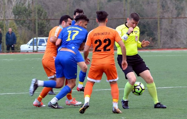 ALAPLI’DA MAÇIN ADAMI KALECİ BURAK…