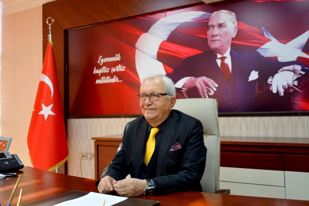 ERDEMİR’İ KUTLADI…