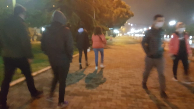 SOSYAL MESAFEYİ GÖREN VAR MI?