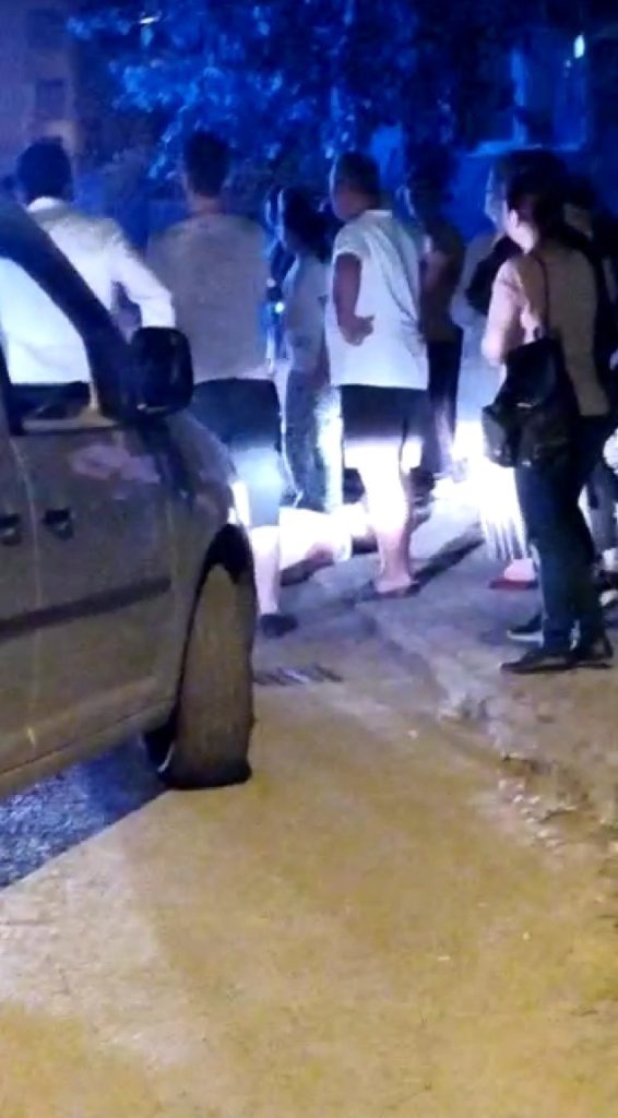 SOSYETE PAZARININ ORADA YAŞANDI…