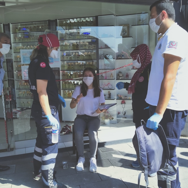 GENÇ KIZA ÇARPTIKTAN SONRA KAÇTI…