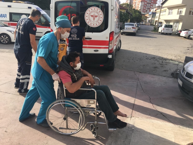 MOTORSİKLET İLE OTOMOBİL ÇARPIŞTI…