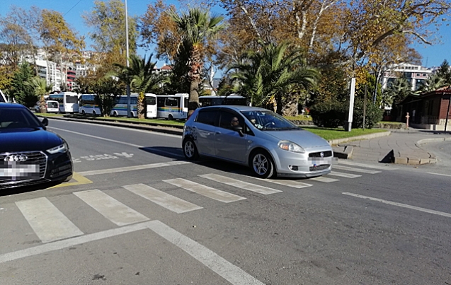 YOL VERMEYENE CEZA YAĞIYOR…