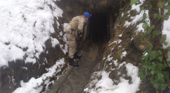 Kaçak ocaklar imha edildi.