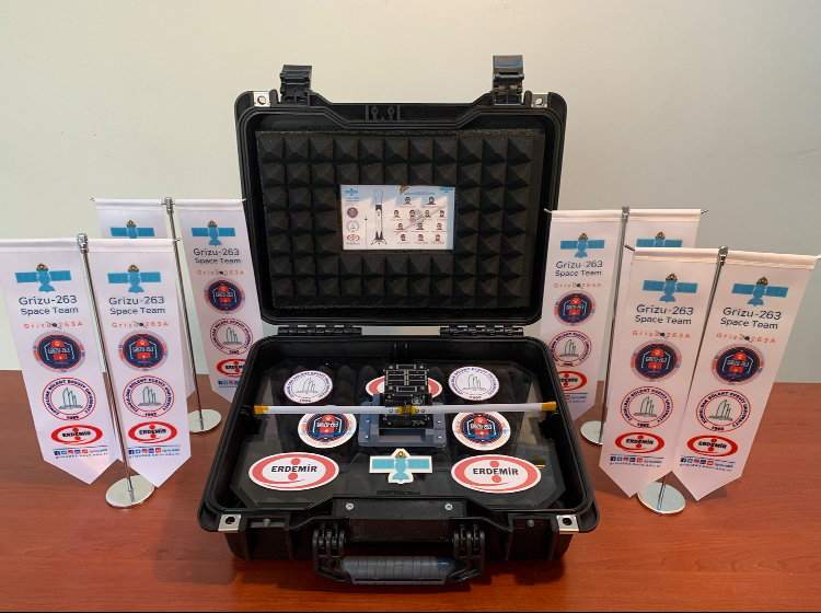 Uzaya fırlatılıyor…