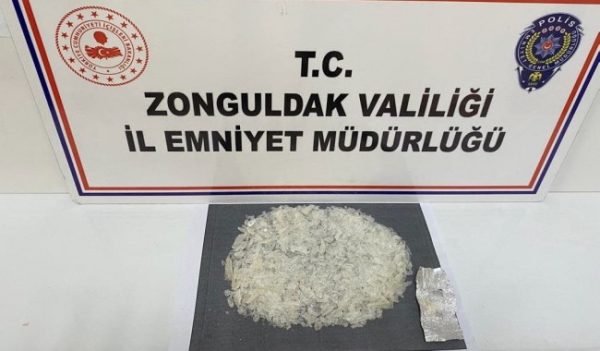 2 kişi tutuklandı.