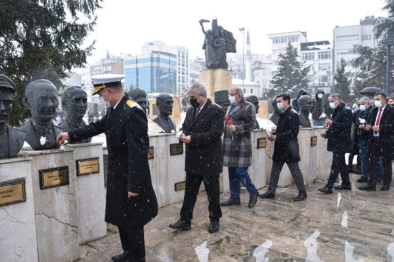 Tüm kahramanlara…