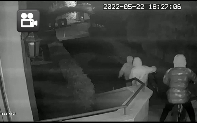 Apartmandan 2 adet bisiklet çaldılar…